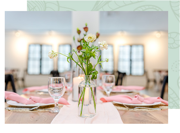 Flowers on wedding table.